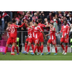 FC Bayern München on pidentänyt Tim Binderin sopimusta.